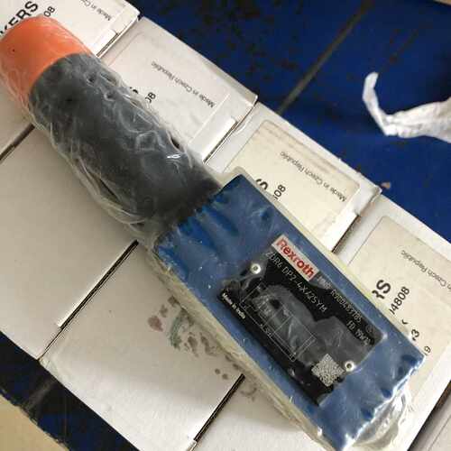 议价R900483785型号ZDR6DP2-4X/25YM叠加式减压阀力士乐Rexroth原