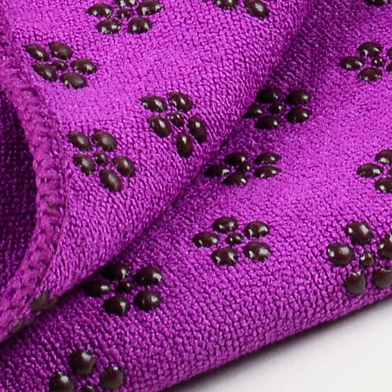 防滑瑜伽铺巾梅花点瑜伽毯吸汗防滑隔脏垫可机洗便携女士瑜伽铺巾