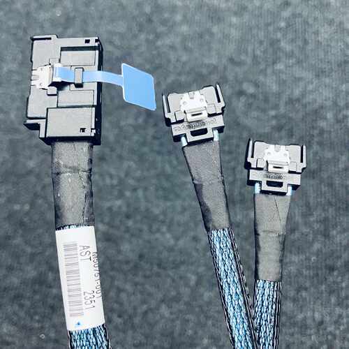 安费诺AMPHENOL MCIO 8X转2*MCIO 4X 5.0转接线线长40cm