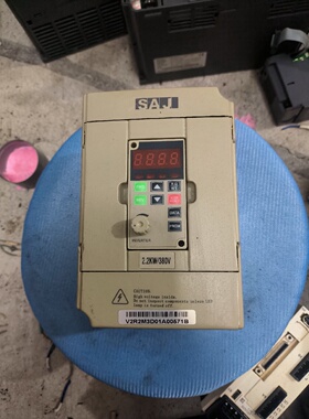 询价三晶变频器 8000 V2R2M3  质量保证