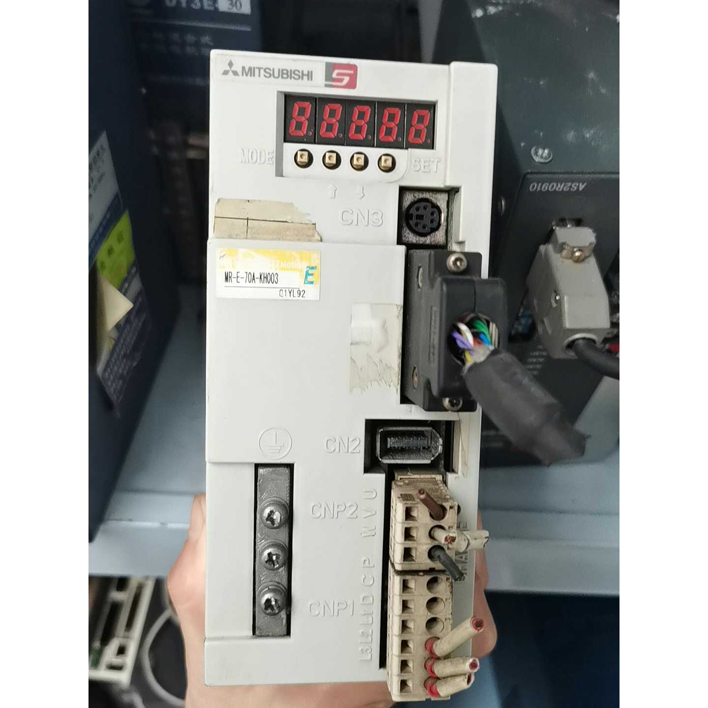 议价驱动器MRE70AKH003拆机外壳有破损详维修图片