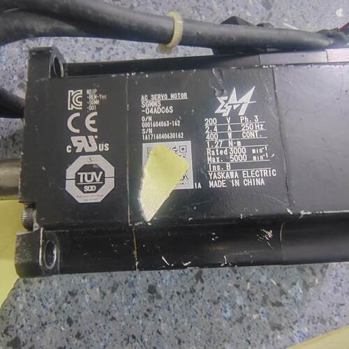 溢价-安川400W伺服电机 SGMMS-04ADC6S  件