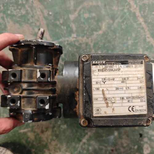 询德国拆机电机BAUER保尔电机型号：BS02-37V/D04