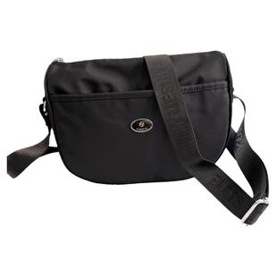 冬季新款女式新月包轻便休闲单肩斜挎女包尼龙牛津布包中年妈妈包