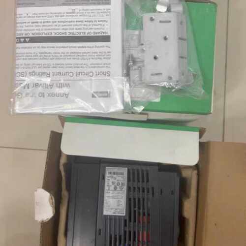 售前询价ATV320U07M2C 变频器 0.75kW工业调速变频工控装置议价维
