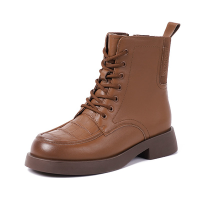 现货哈森奥莱专柜清仓正品时装靴女靴百搭通勤真皮马丁靴HA222521