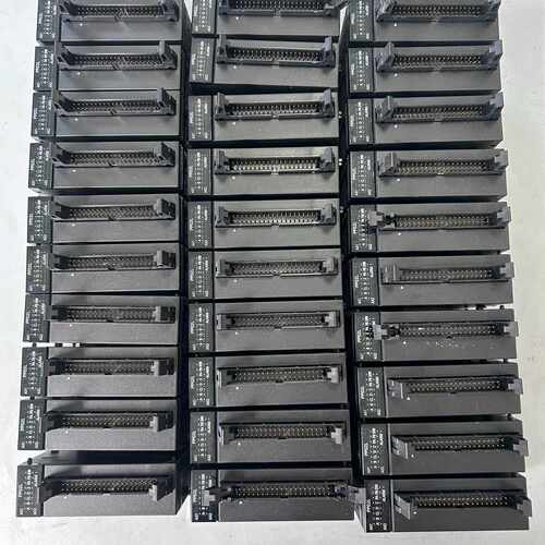 松下FP7型号AFP7PP02L，工作电压5-24V