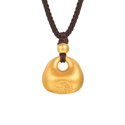 明牌珠宝古法黄金纳福锁吊坠