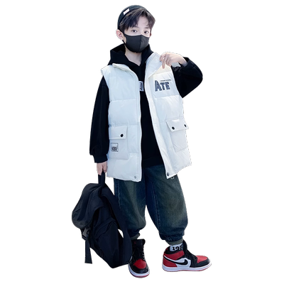 男童马甲秋冬款2025新款男孩冬装洋气中大童背心炸街加厚儿童上衣