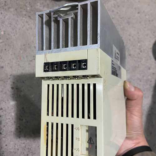 议价伦茨变频器 E8400系列 E84AVBCE3714SX0