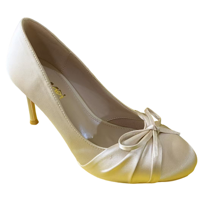 法式蝴蝶结圆头浅口细跟高跟鞋