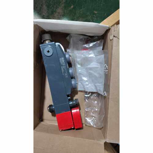 拍前询价：EHL安全门锁限位开关型号DC1324V工程余货原