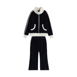 布丁哈鲁童装冬装女童2026冬季新款儿童休闲外套长裤时尚丝绒套装