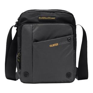 单肩斜挎包男2025新款斜挎包休闲运动牛津布防水单肩包通勤多口袋