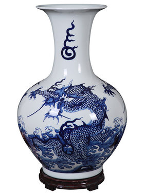景德镇龙纹中式风博古架青花瓷器