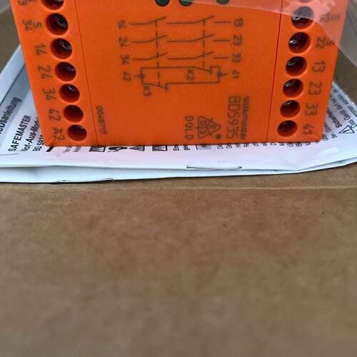 溢价-多德DOLD安全继电器BD5935.48/61 AC230V