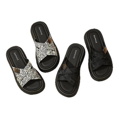 DAPHNE达芙妮休闲透气条纹凉鞋