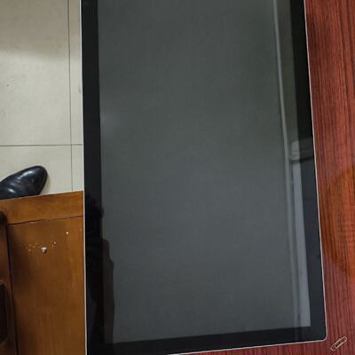 工业液晶显示器，型号XC-2209CMDR，DC 12V/7