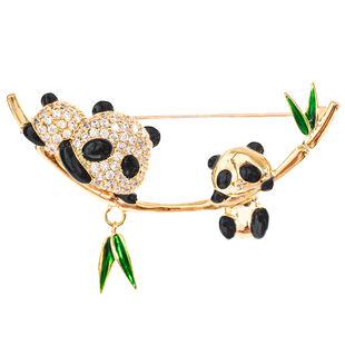 A熊猫宝宝竹叶可爱胸针女高端精致时尚奢华气质高级感轻奢配大衣