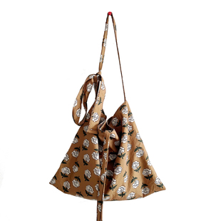 秋冬美拉德色系姜黄白茶碎花包大容量单肩包斜挎包复古女士帆布袋