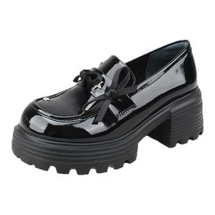 意尔康女鞋春季新款厚底漆皮蝴蝶结甜美时尚单鞋