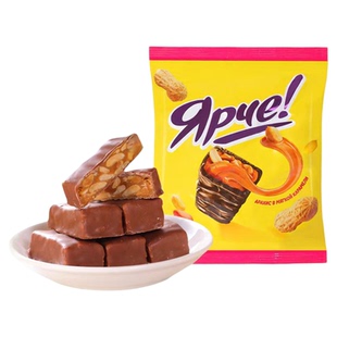 俄罗斯进口KDV黄花生巧克力味花生夹心糖果500g网红零食办公喜糖