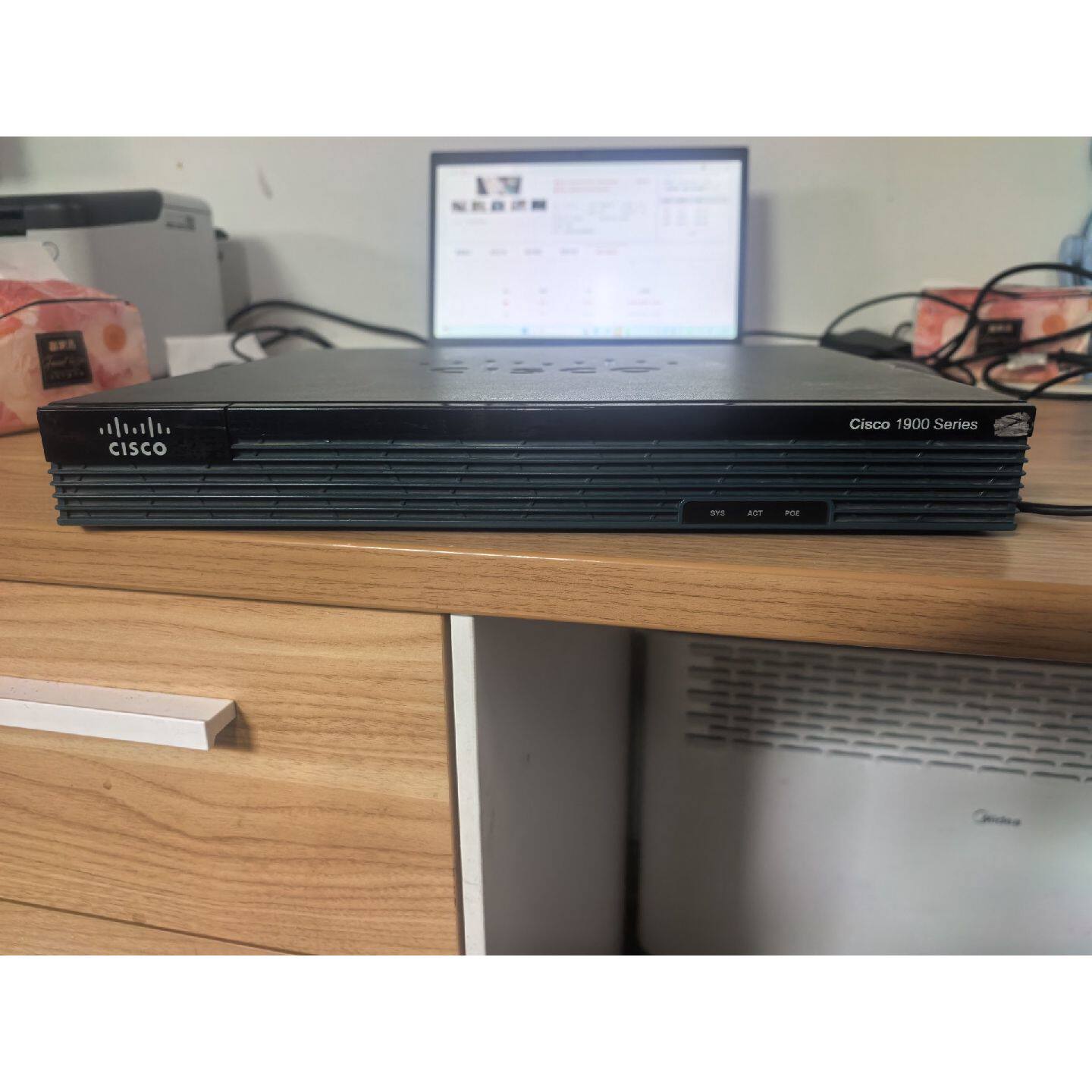 思科1921企业级千兆路由器，型号Cisco 1900 Se&mdash;议价