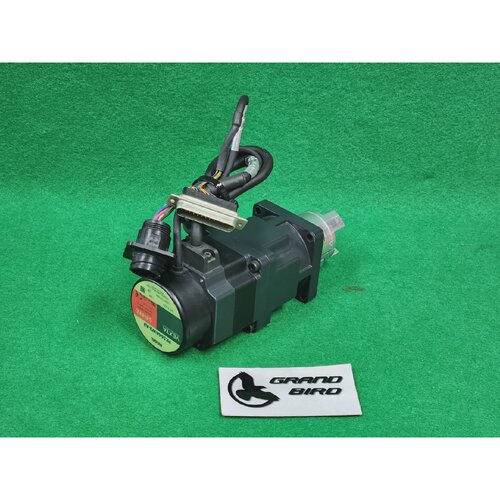 AMAT 009002805 VEXTA 5PHASE STEPPING MOTOR PK564AW2A8 USED
