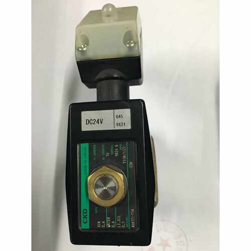 一  电磁阀APK ADK11-15A-E2E/03H/02Ｃ C4A全新AC220/DC24V