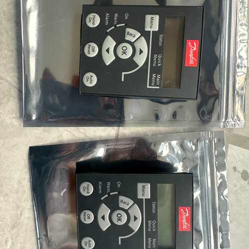溢价-丹佛斯变频器控制面板LCP11，型号132B0100，成色都