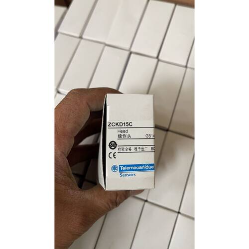 议价可维修施耐德行程开关操作头ZCKD15C感兴趣的话点我想要和我