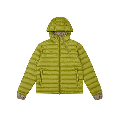 卡盛草绿色轻量透气羽绒服