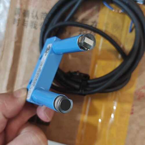 议价西克光电传感器WFM30-40P121，订货号6037823