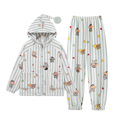 亲嘴猫蜡笔小新连帽法兰绒套装女