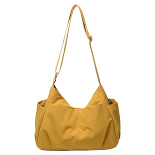 超轻便文艺通勤防水尼龙布单肩包女2025新款大容量多兜斜挎托特包