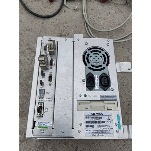 议价-西门子控制器型号D320X2206实物拍摄成色如图