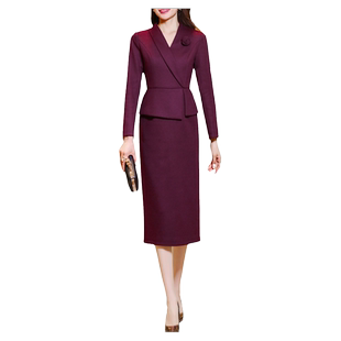 紫红色毛呢打底裙高级感V领修身显瘦包臀连衣裙2025秋冬新款长裙