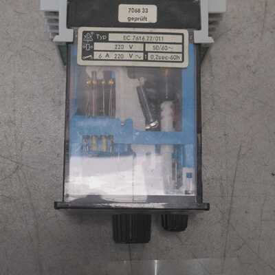 Dold EC 7616.22/11 Time Relay, Delayed Response 0.2s-60h 220