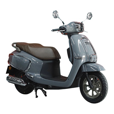 铃木US125国四电喷复古踏板车