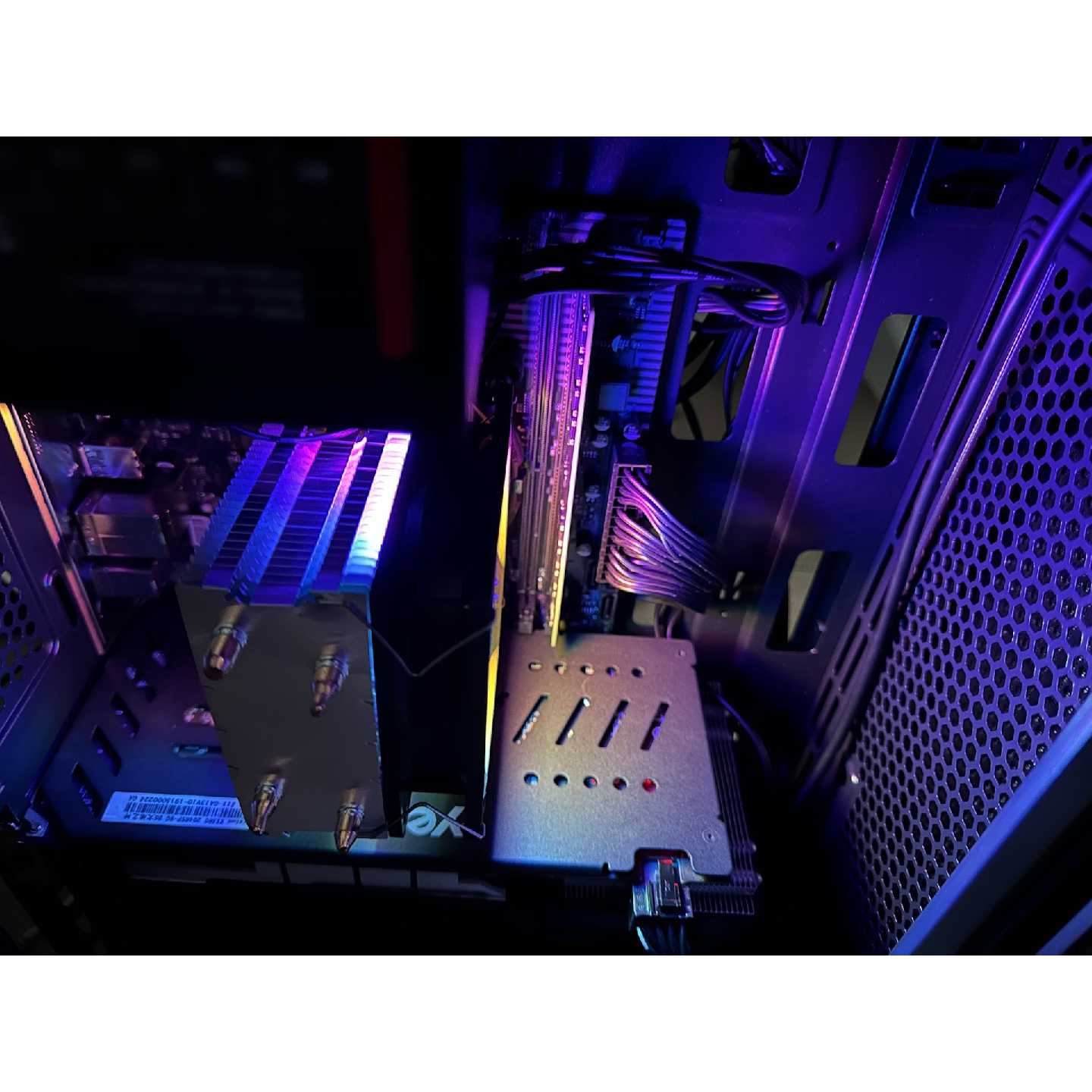 全新 i3 12100f 13600kf 14700kf电脑—议价图片