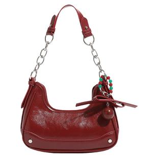 香港代购魅力磁场红色小包腋下包包女小众设计质感单肩斜挎月牙包