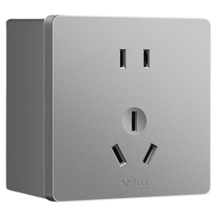 公牛16a五孔插座面板明装16a空调插座10a16a一体插座专用大功率86