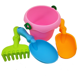 儿童沙滩玩具宝宝挖沙挖土工具玩雪玩沙套装铲子海边沙地玩水沙子