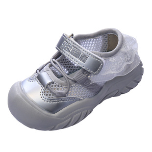 女童鞋子运动包头凉鞋镂空网面2026夏季新款儿童鞋女宝宝公主凉鞋