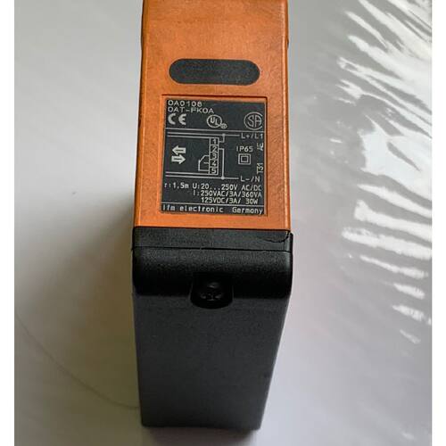 议价批发进口光电开关BOS18KFPA1QDS4C维修