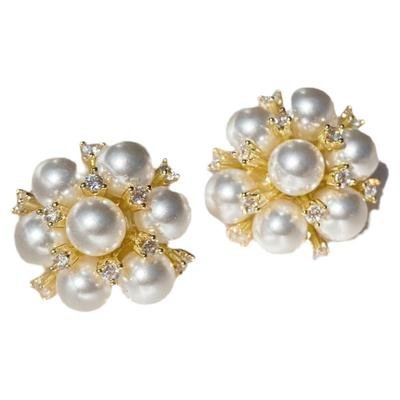 大家闺秀温儒尔雅珍珠耳饰