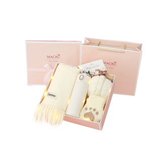 情人节新年生日礼物送女生闺蜜女朋友老婆实用高级感围巾冬天礼盒