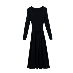 长袖圆领2026秋冬新款法式风黑色连衣裙子女内搭打底毛衣长裙