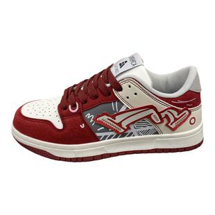 泫雅风酒红涂鸦板鞋女2026新款小众复古ins百搭街头休闲运动鞋子