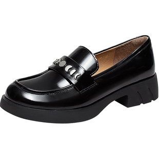 千百度厚底漆皮乐福鞋女款秋季新款黑色JK小皮鞋通勤深口单鞋